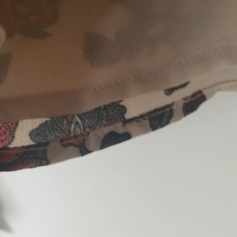 Forever 21  print long sleeve crop top blouse tie in back - Picture 5 of 6